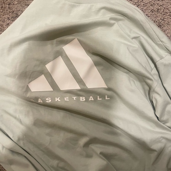 Adidas Basketball Shirt - Picture 4 of 6